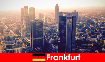 Thổ và Puffs ở Frankfurt am Main dịch vụ hộ tống hạng nhất cho khách quý tộc