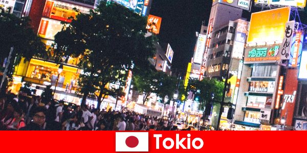 Tokyo cuộc sống về đêm hoàn hảo cho du khách trong các nhấp nháy neon ánh sáng thành phố