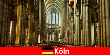 Hành hương cho người lạ đến ba vị vua thánh trong Nhà thờ Cologne