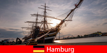Đức Đi xuống cảng Hamburg đến chợ cá cho những người sành ăn du lịch