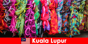 Khách du lịch văn hóa ở Kuala Lumpur Malaysia trải nghiệm sự khéo léo tuyệt vời