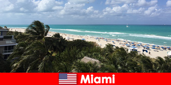 Những bãi biển cát cọ sóng đang chờ đón khách du lịch dài hạn ở Miami Paradisiacal Hoa Kỳ
