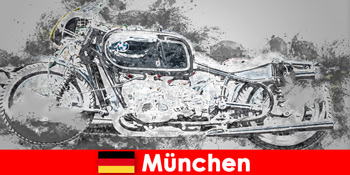 Motorwelt ở Munich Đức để ngạc nhiên và chạm vào khách du lịch từ khắp nơi trên thế giới
