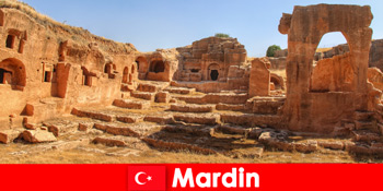 Các tu viện và nhà thờ cũ để chạm vào người lạ ở Mardin Thổ Nhĩ Kỳ