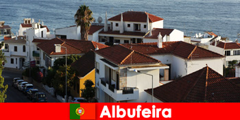 Điểm đến kỳ nghỉ phổ biến ở châu Âu là Albufeira ở Bồ Đào Nha cho mọi khách du lịch