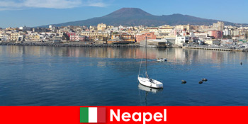 Khuyến nghị và lời khuyên khi đi du lịch đến Naples ở Ý cho du khách đi nghỉ